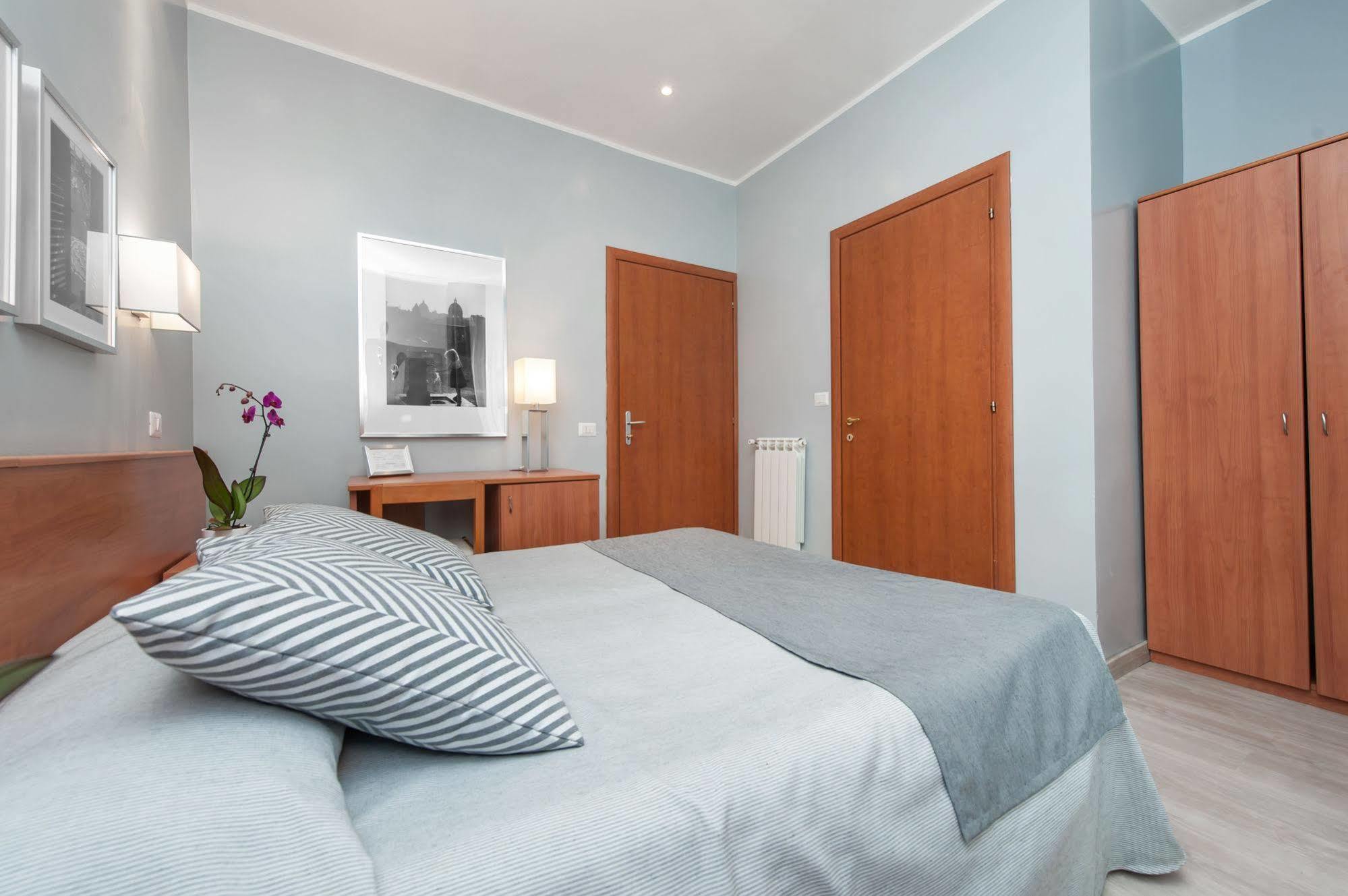 Roi Hotel Рим Екстер'єр фото